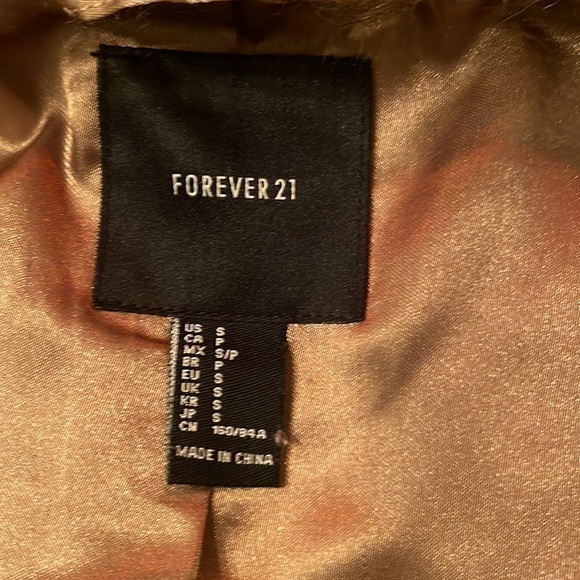 Forever 21 Fur Vest, Size Small - Picture 4 of 8